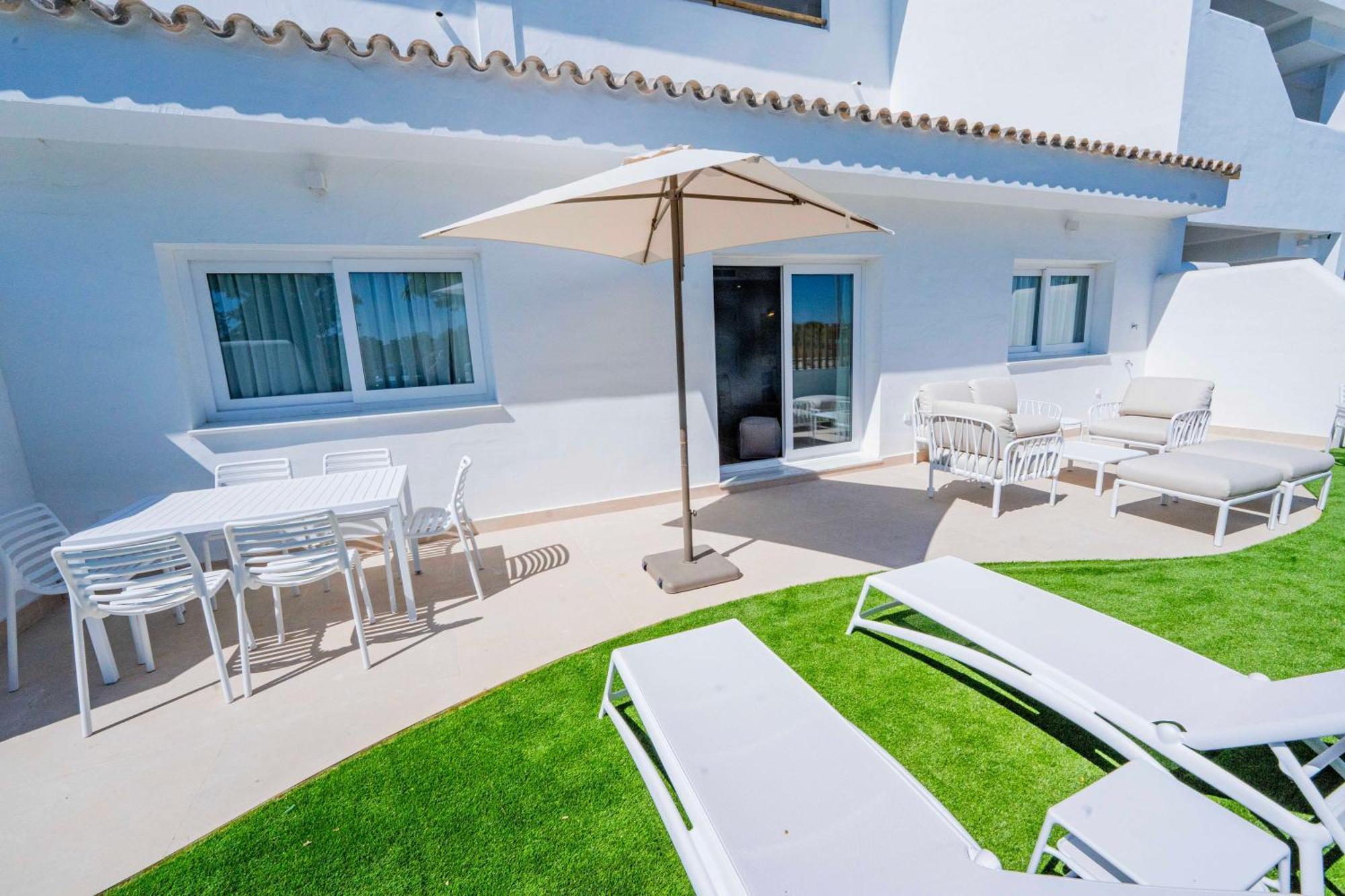 Punta Candor Suites Рота Екстериор снимка
