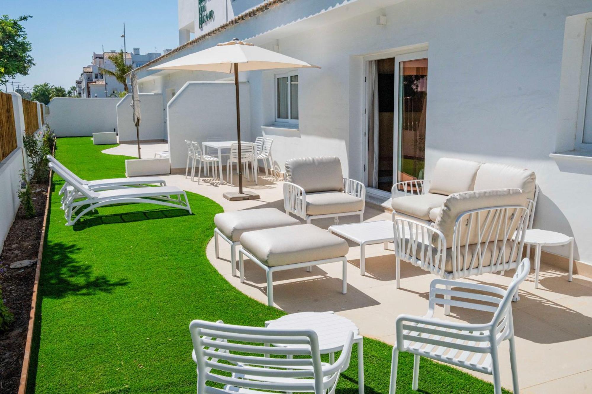 Punta Candor Suites Рота Екстериор снимка