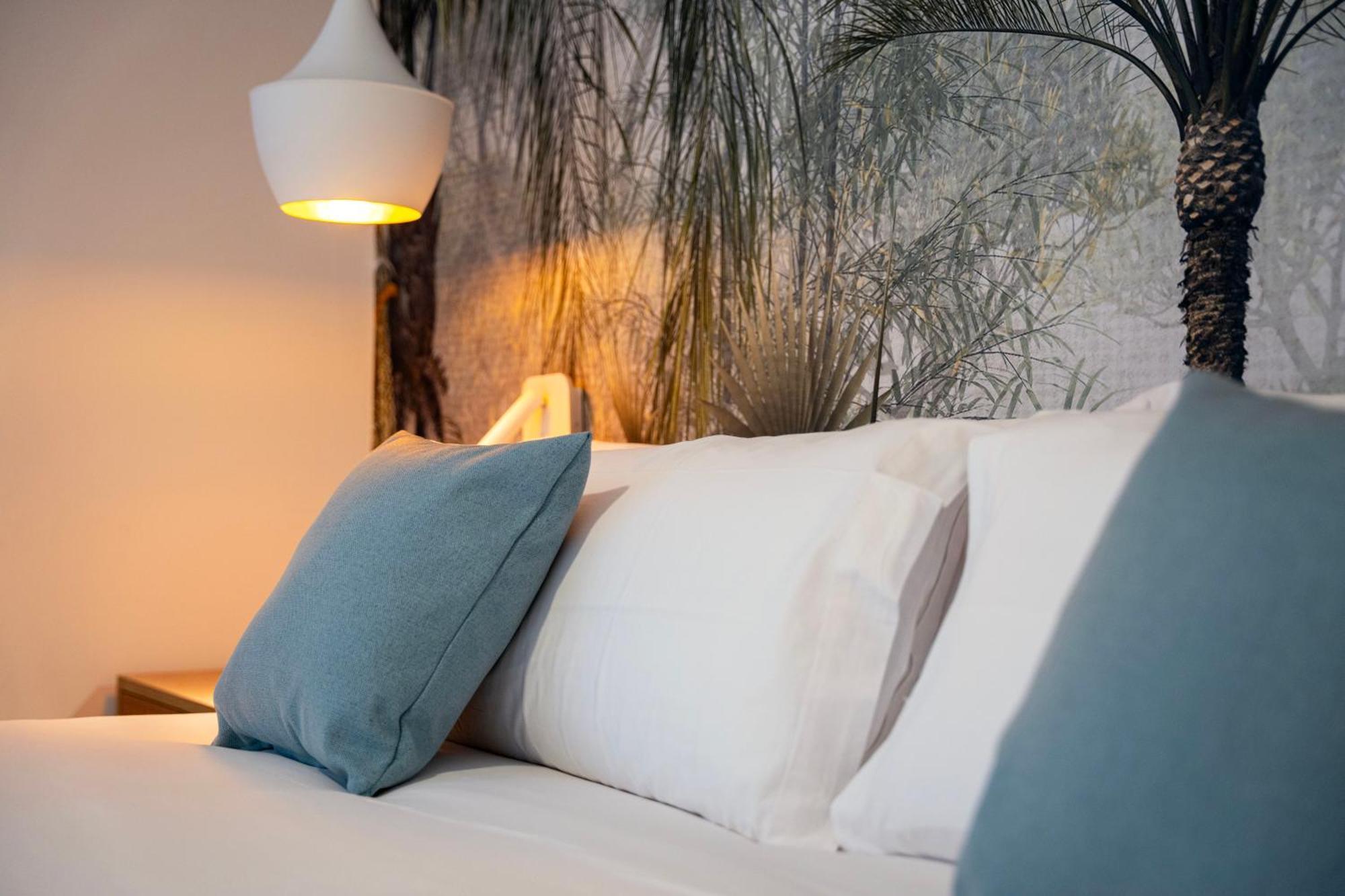 Punta Candor Suites Рота Екстериор снимка