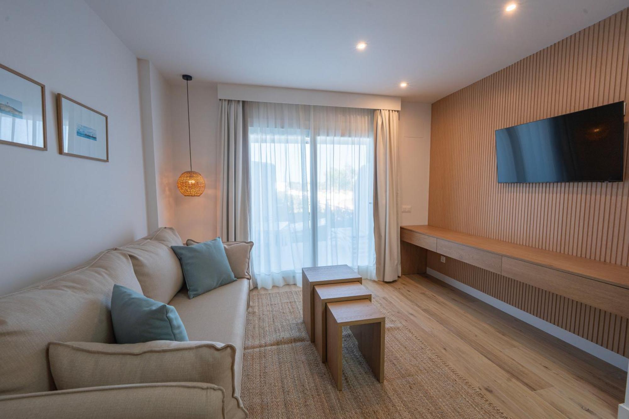 Punta Candor Suites Рота Екстериор снимка
