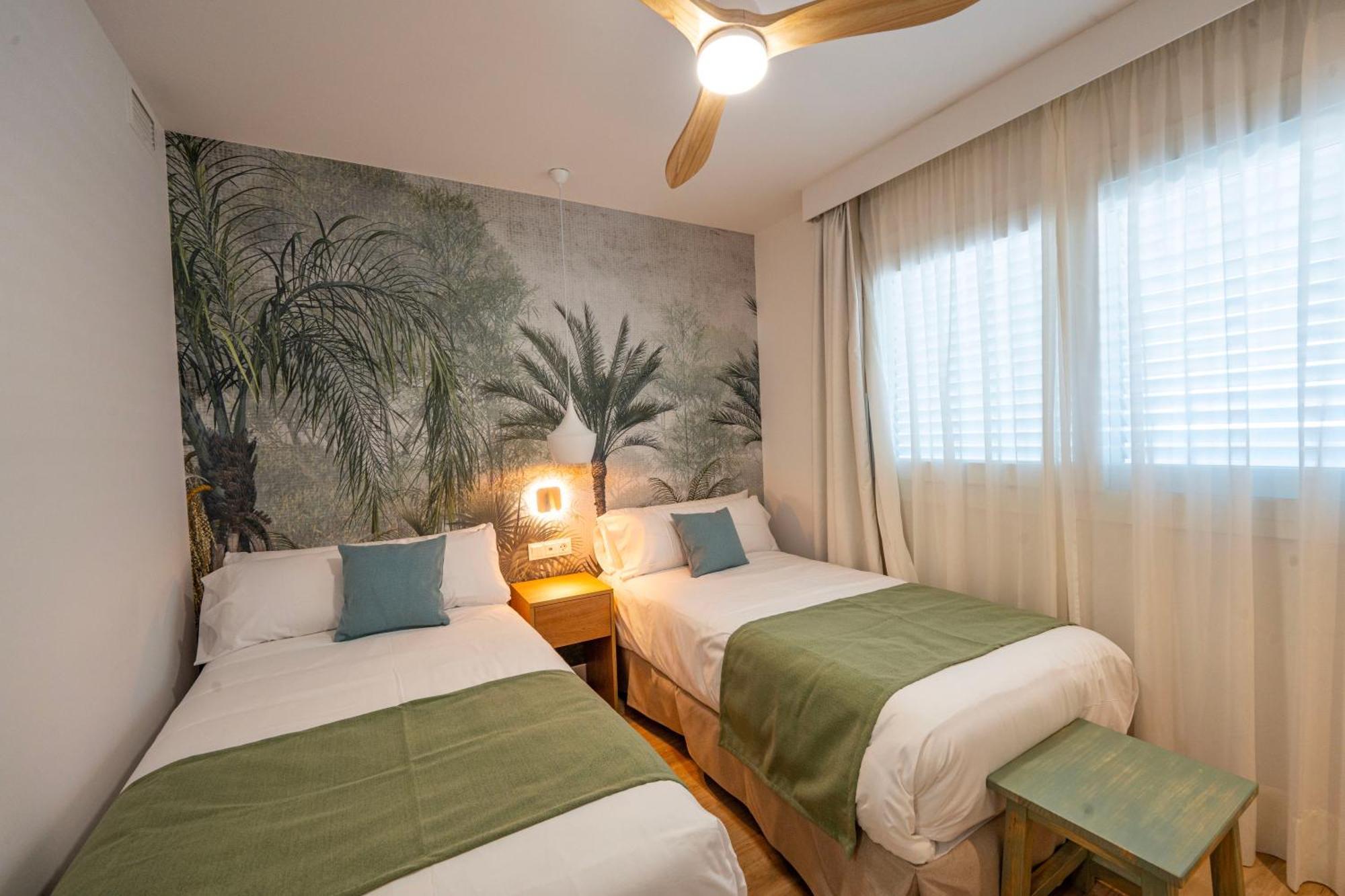 Punta Candor Suites Рота Екстериор снимка