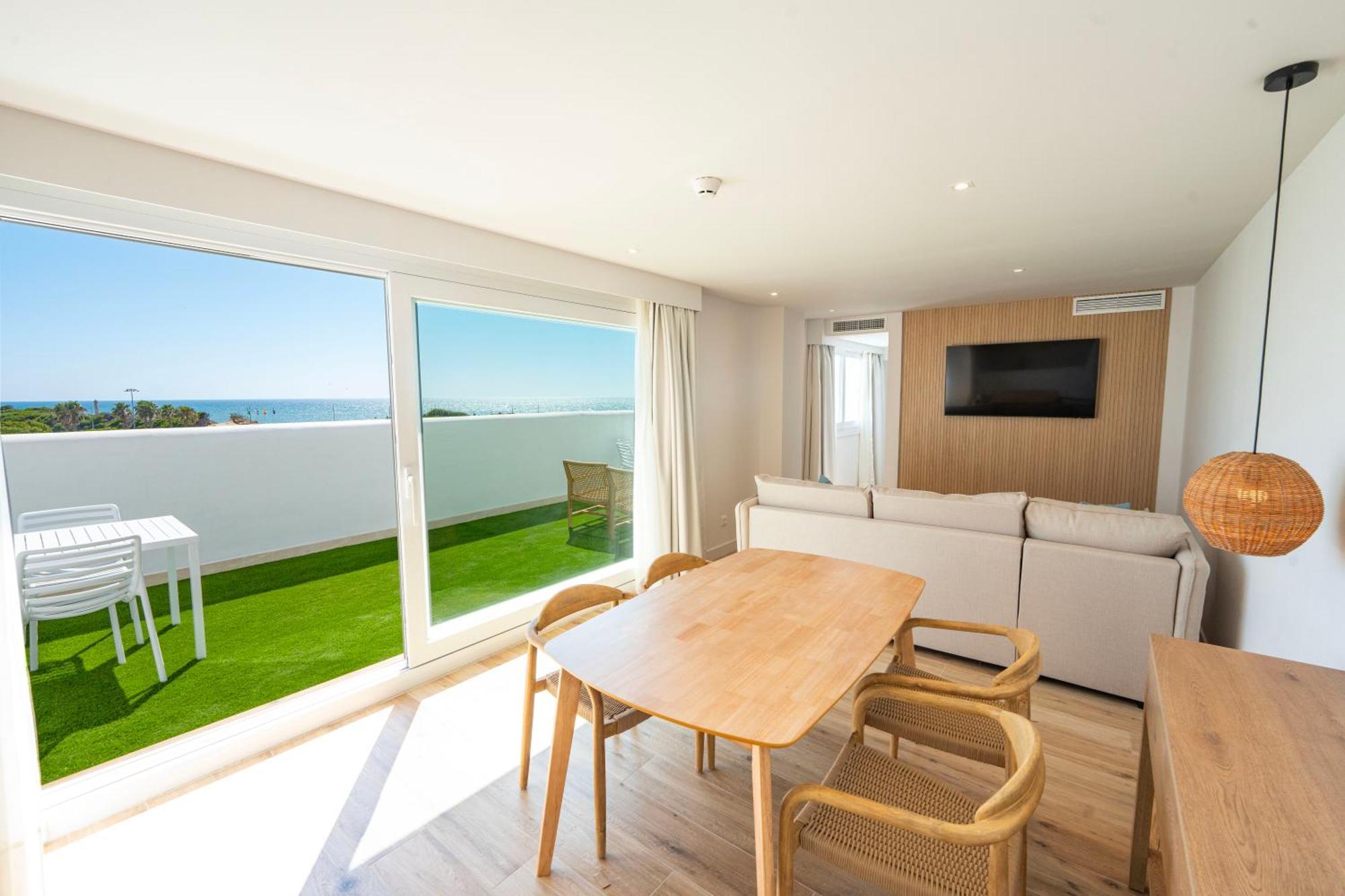 Punta Candor Suites Рота Екстериор снимка
