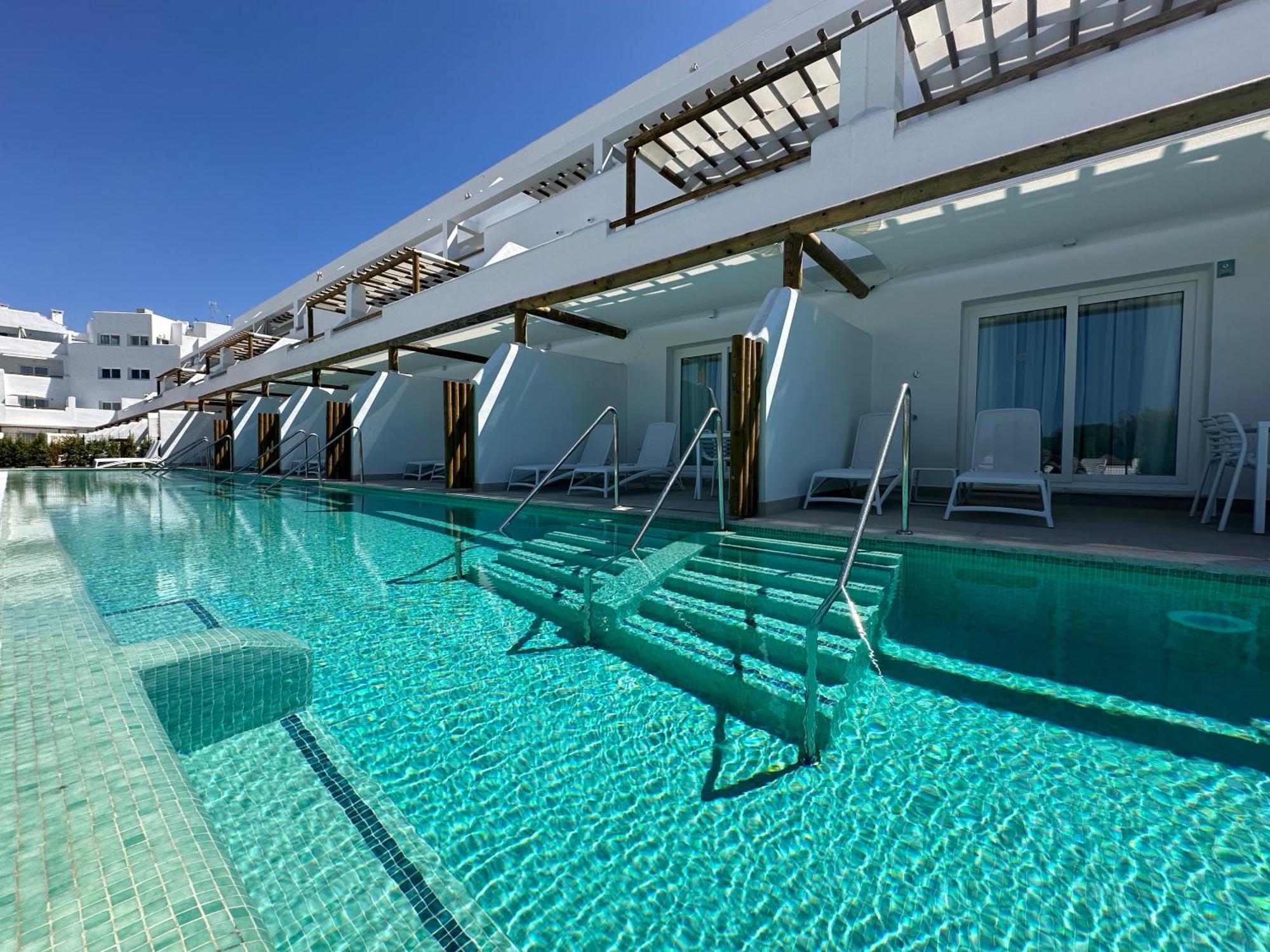 Punta Candor Suites Рота Екстериор снимка