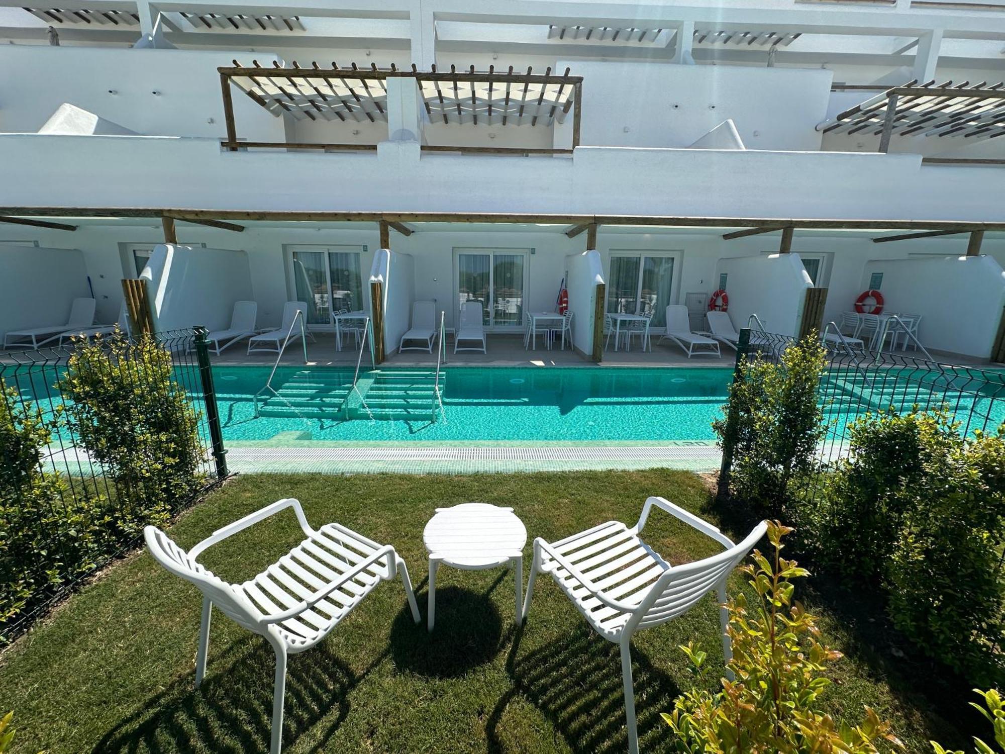 Punta Candor Suites Рота Екстериор снимка