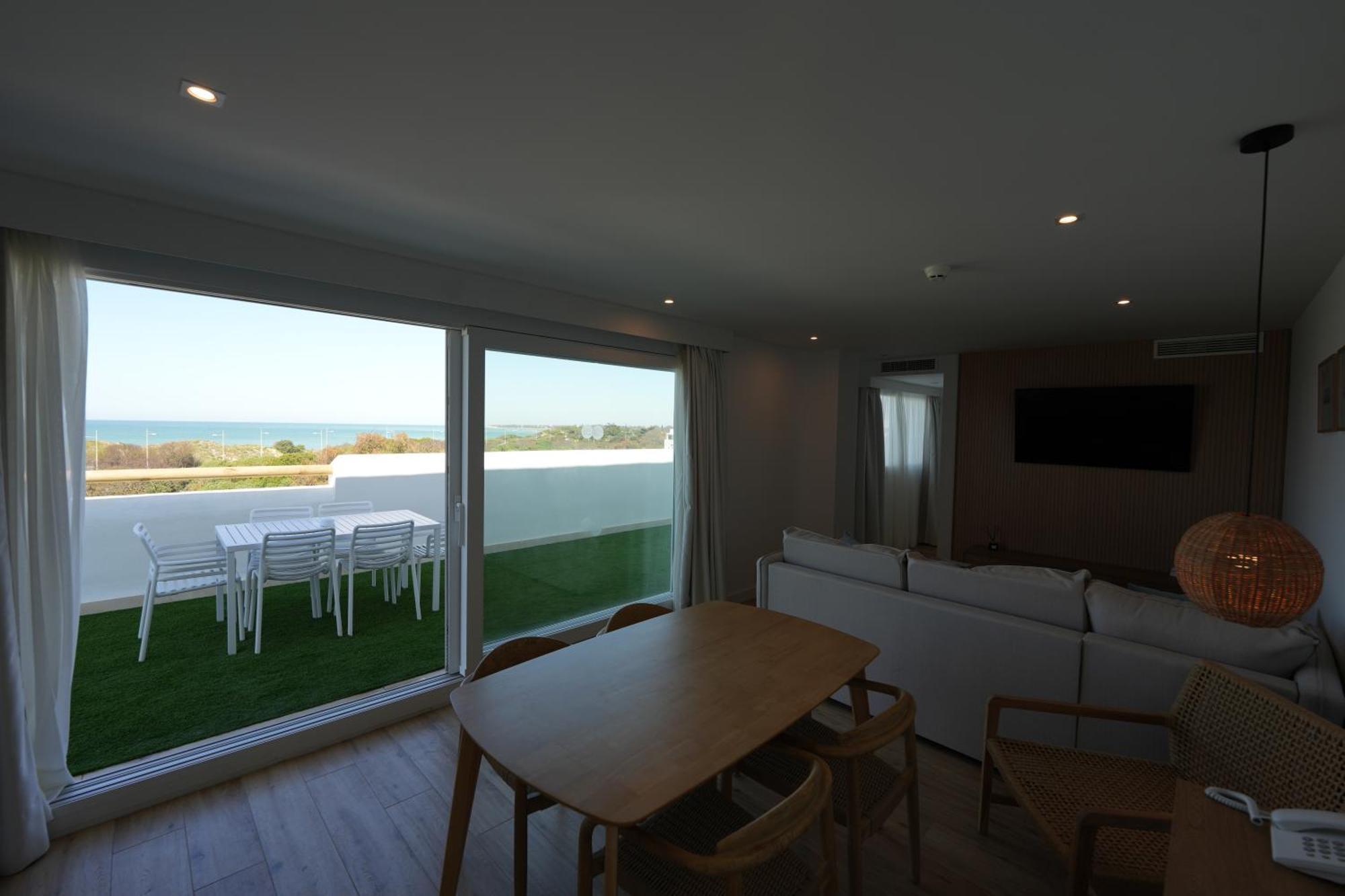 Punta Candor Suites Рота Екстериор снимка