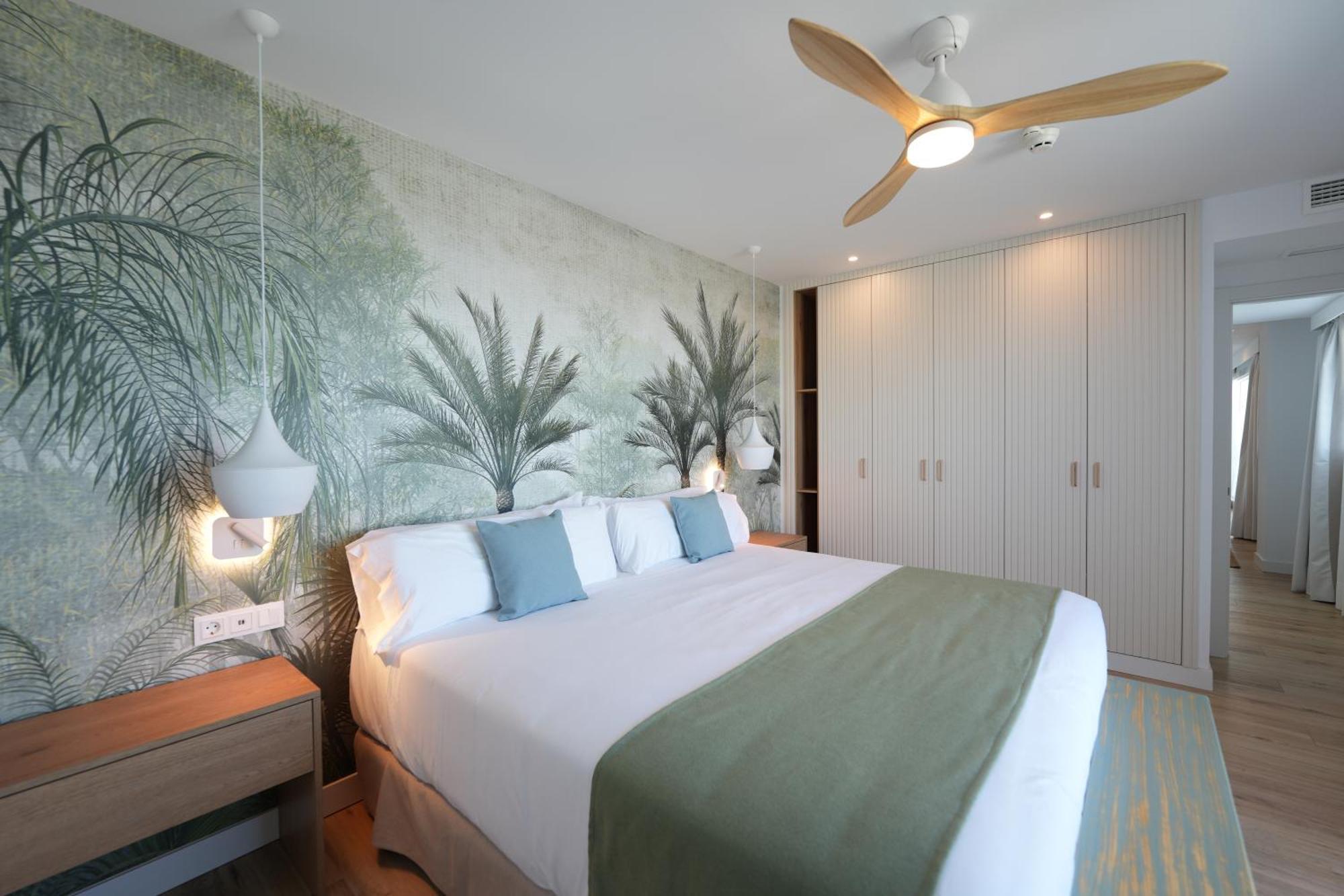 Punta Candor Suites Рота Екстериор снимка